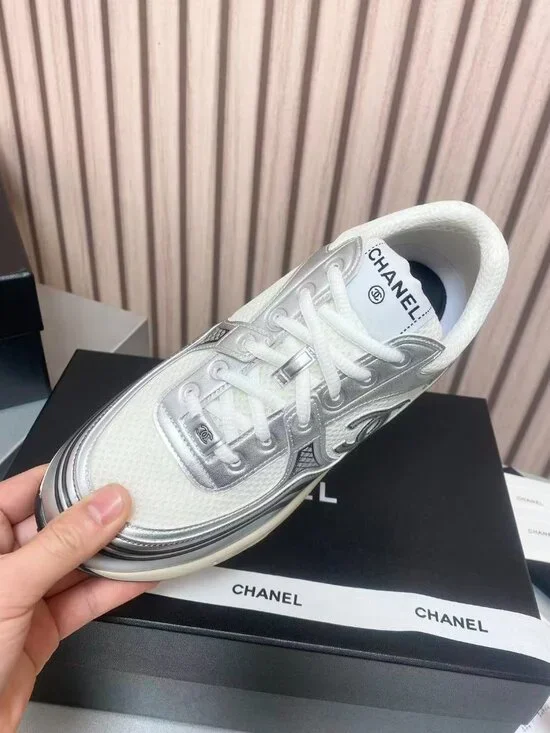 🍡🍡Chanel silver and white color-blocked double C platform casual sneakers🍦🍦 - Picture 7 of 9